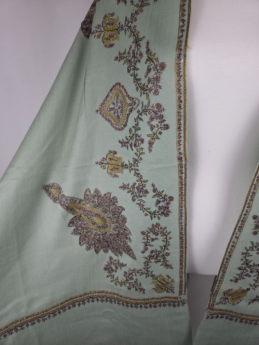 Kashmiri Sozni Hand-Embroidered Pashmina Shawl – Sage Green Floral Wrap - Picture 5 of 11